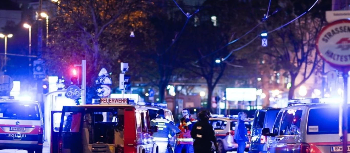 Ταυτοποιήθηκαν οι 4 νεκροί και οι 23 τραυματίες της ισλαμιστικής επίθεσης στη Βιέννη